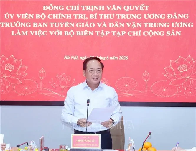 Tạp chí Cộng sản phải giữ vững là ngọn cờ tư tưởng của Đảng Tạp chí Cộng sản phải giữ vững là ngọn cờ tư tưởng của Đảng