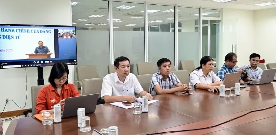 Tập huấn toàn quốc triển khai thủ tục hành chính của Đảng trên môi trường điện tử Tập huấn toàn quốc triển khai thủ tục hành chính của Đảng trên môi trường điện tử