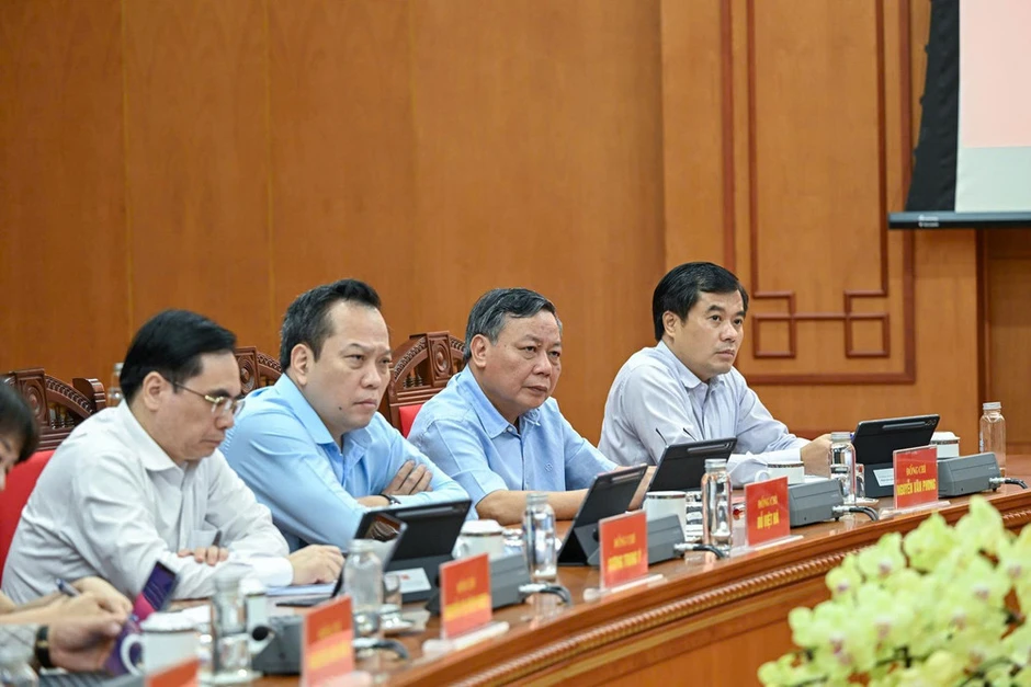 Tập trung giải quyết dứt điểm các điểm nghẽn chuyển đổi số trong các cơ quan đảng Tập trung giải quyết dứt điểm các điểm nghẽn chuyển đổi số trong các cơ quan đảng