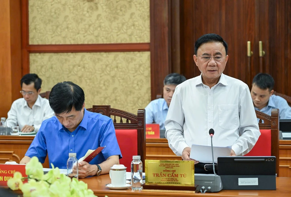 Tập trung giải quyết dứt điểm các điểm nghẽn chuyển đổi số trong các cơ quan đảng Tập trung giải quyết dứt điểm các điểm nghẽn chuyển đổi số trong các cơ quan đảng