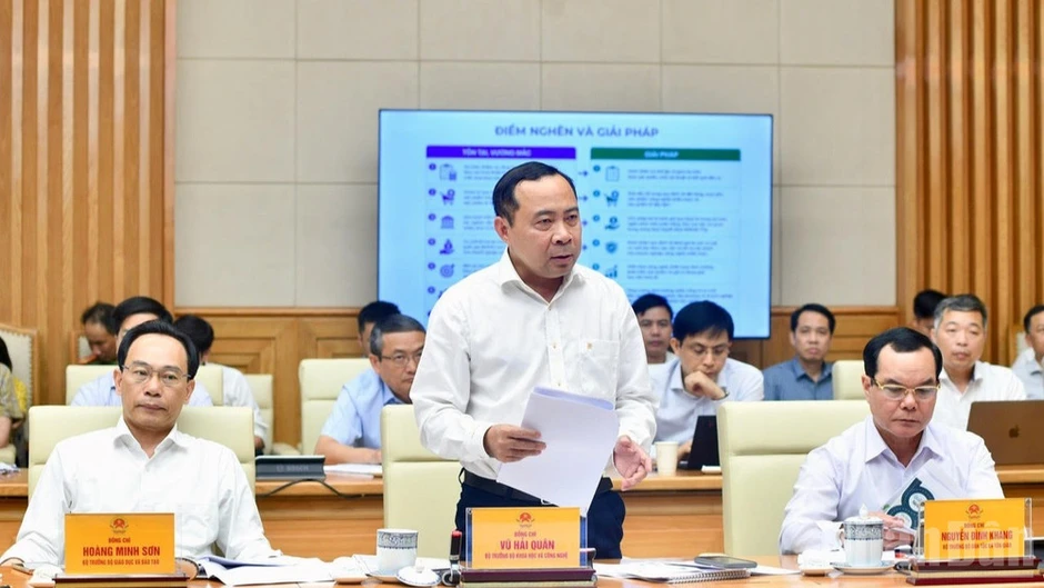 Tập trung phát triển đồng bộ hạ tầng số, chuyển đổi số toàn diện Tập trung phát triển đồng bộ hạ tầng số, chuyển đổi số toàn diện