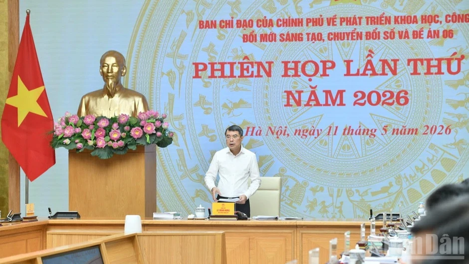 Tập trung phát triển đồng bộ hạ tầng số, chuyển đổi số toàn diện Tập trung phát triển đồng bộ hạ tầng số, chuyển đổi số toàn diện