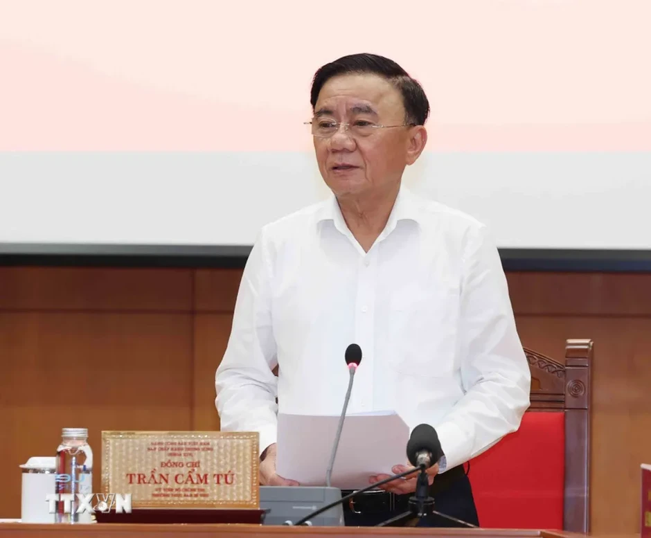 Tập trung thực hiện các nhiệm vụ trọng tâm về phát triển văn hóa Tập trung thực hiện các nhiệm vụ trọng tâm về phát triển văn hóa