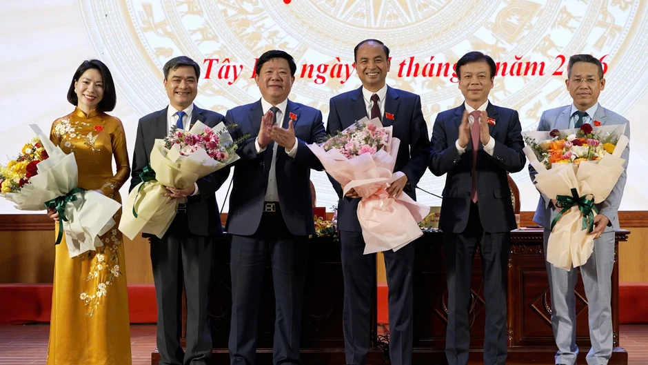 Tây Hồ (Hà Nội) bầu chức danh Chủ tịch HĐND và Chủ tịch UBND phường Tây Hồ (Hà Nội) bầu chức danh Chủ tịch HĐND và Chủ tịch UBND phường