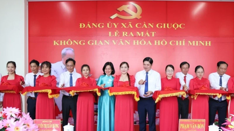 Tây Ninh lan tỏa nhiều hoạt động ý nghĩa nhân kỷ niệm 136 năm Ngày sinh Chủ tịch Hồ Chí Minh Tây Ninh lan tỏa nhiều hoạt động ý nghĩa nhân kỷ niệm 136 năm Ngày sinh Chủ tịch Hồ Chí Minh