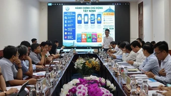 Tây Ninh thí điểm dịch vụ hành chính công chủ động
