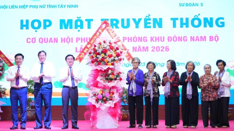 Tây Ninh tổ chức họp mặt truyền thống Cơ quan Hội Phụ nữ Giải phóng Khu Đông Nam Bộ lần thứ 26 Tây Ninh tổ chức họp mặt truyền thống Cơ quan Hội Phụ nữ Giải phóng Khu Đông Nam Bộ lần thứ 26