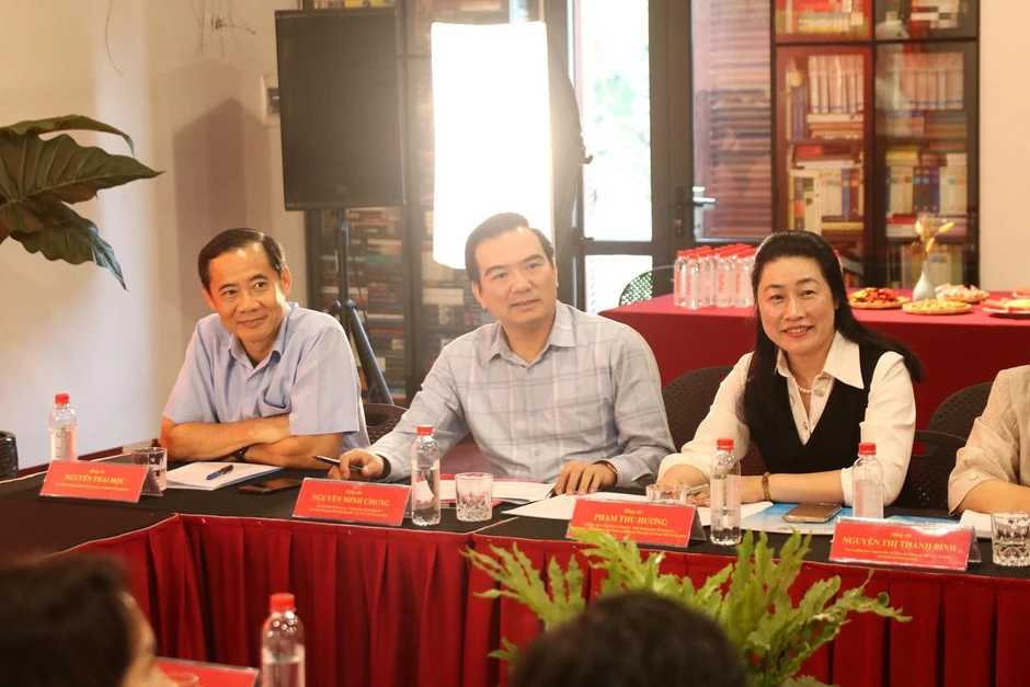 Thấm nhuần tư tưởng, đạo đức, phong cách Hồ Chí Minh Thấm nhuần tư tưởng, đạo đức, phong cách Hồ Chí Minh