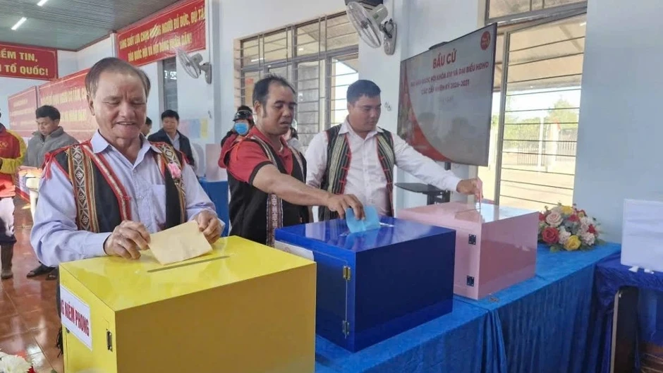 Thành công của ngày hội non sông: Gửi gắm niềm tin, trao trọn trọng trách Thành công của ngày hội non sông: Gửi gắm niềm tin, trao trọn trọng trách