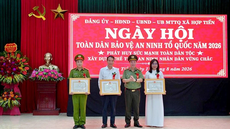Thanh Hóa: Sôi nổi Ngày hội toàn dân bảo vệ an ninh Tổ quốc Thanh Hóa: Sôi nổi Ngày hội toàn dân bảo vệ an ninh Tổ quốc