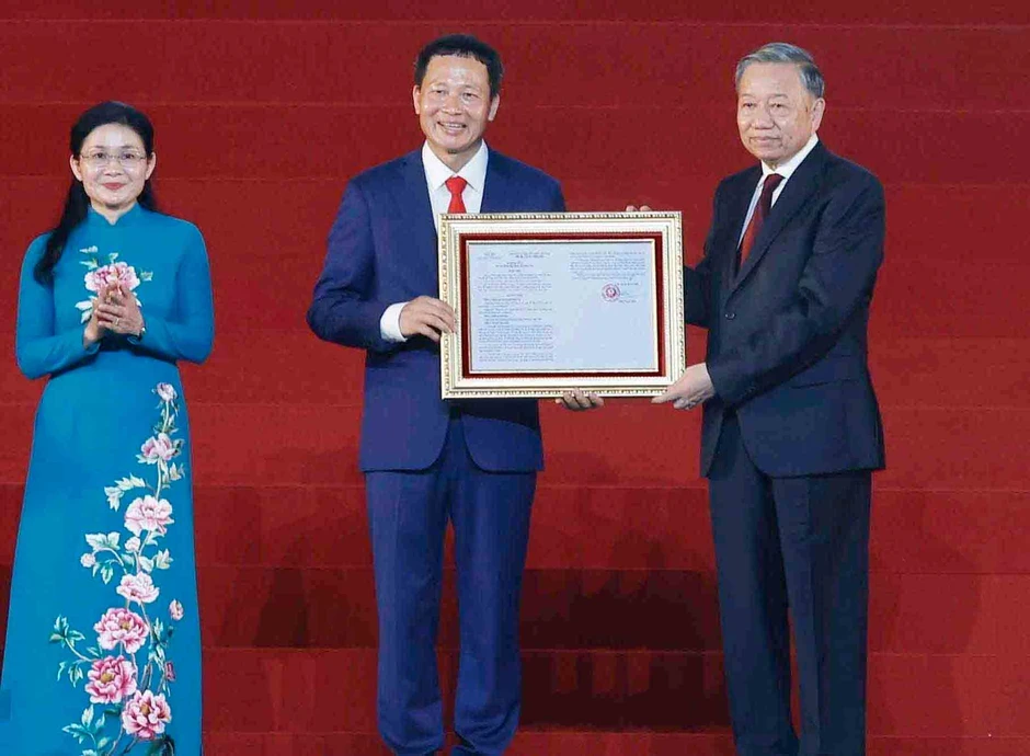 Thành lập thành phố Đồng Nai là dấu mốc lớn, mở ra chặng đường mới Thành lập thành phố Đồng Nai là dấu mốc lớn, mở ra chặng đường mới