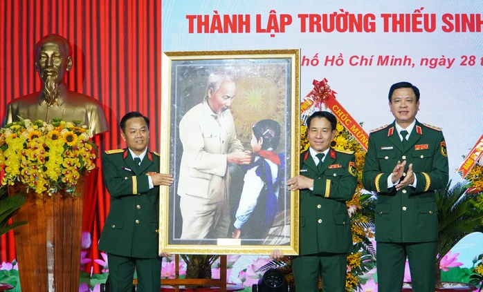 Thành lập Trường Thiếu sinh quân miền Nam Thành lập Trường Thiếu sinh quân miền Nam