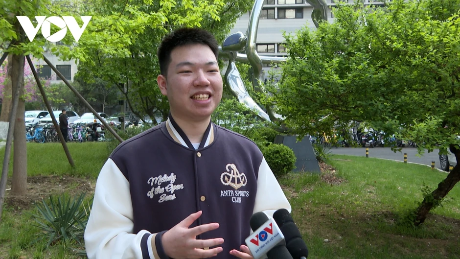 Thanh niên Việt-Trung ấn tượng về phát biểu của Tổng Bí thư, Chủ tịch nước Tô Lâm Thanh niên Việt-Trung ấn tượng về phát biểu của Tổng Bí thư, Chủ tịch nước Tô Lâm