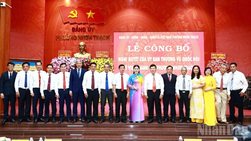 Thành phố Đồng Nai chính thức vận hành với 10 phường mới Thành phố Đồng Nai chính thức vận hành với 10 phường mới