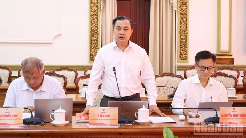 Thành phố Hồ Chí Minh kiến nghị Trung ương cho phép thí điểm mô hình "thành phố trong thành phố" Thành phố Hồ Chí Minh kiến nghị Trung ương cho phép thí điểm mô hình "thành phố trong thành phố"