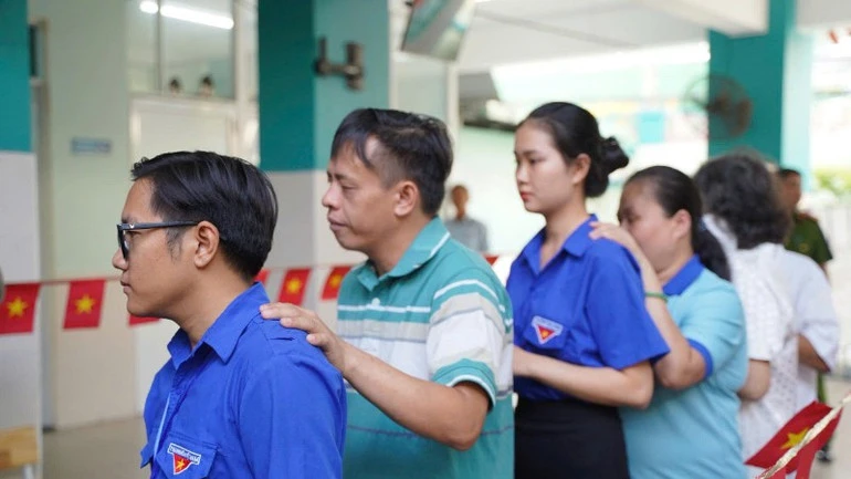 Thành phố Hồ Chí Minh: Một số địa phương đã đạt tỷ lệ bỏ phiếu 100% Thành phố Hồ Chí Minh: Một số địa phương đã đạt tỷ lệ bỏ phiếu 100%