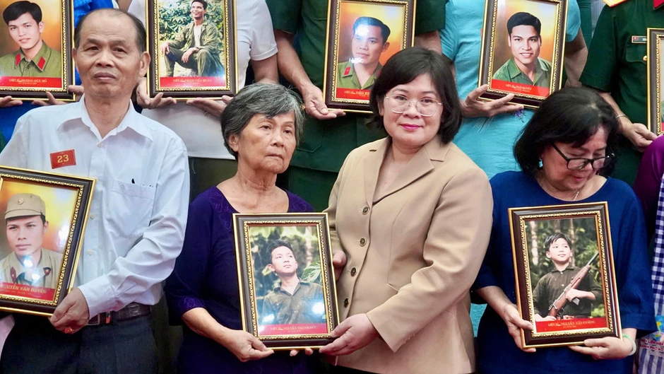 Thành phố Hồ Chí Minh tri ân “Người giữ lửa” trong tháng 7 nghĩa tình