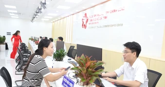 Thành ủy TPHCM phân cấp tuyển dụng công chức, viên chức