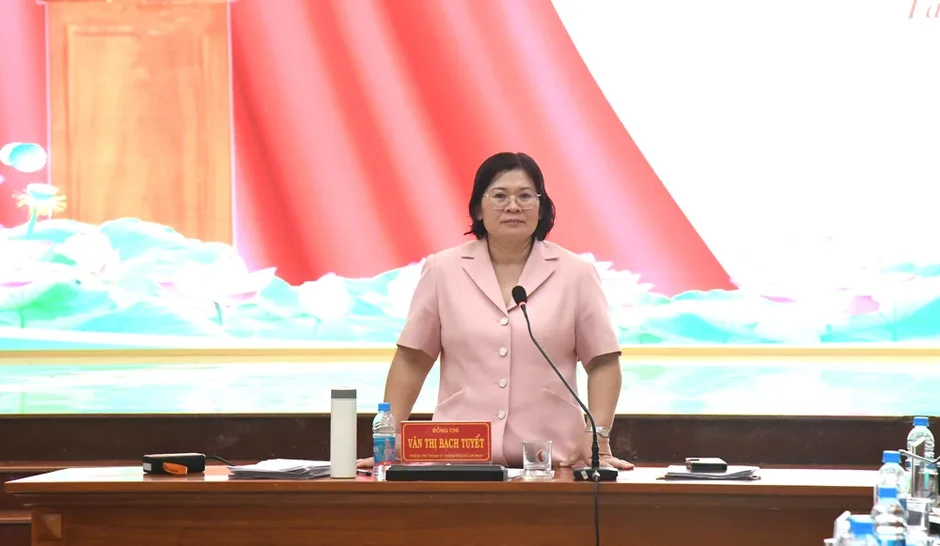 Tháo gỡ khó khăn trong phát triển đảng viên ở doanh nghiệp ngoài khu vực nhà nước