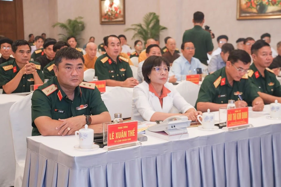 Thắt chặt đoàn kết quân - dân từ công tác tôn giáo Thắt chặt đoàn kết quân - dân từ công tác tôn giáo