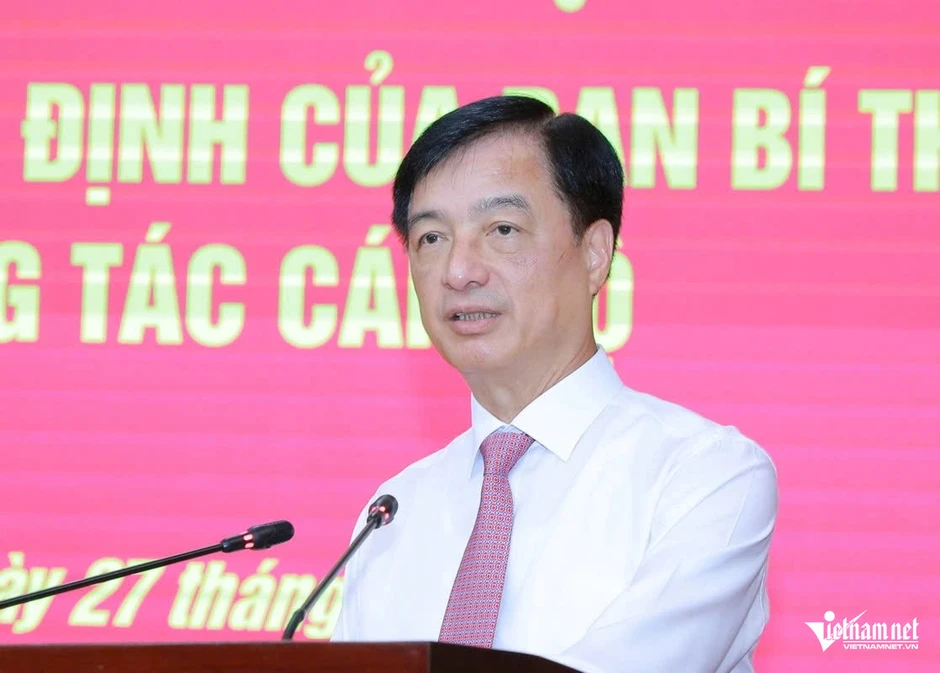 Thiếu tướng Tô Anh Dũng làm Chủ tịch tỉnh Thanh Hóa Thiếu tướng Tô Anh Dũng làm Chủ tịch tỉnh Thanh Hóa