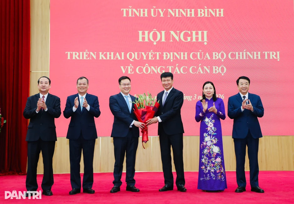 Thiếu tướng Trần Đăng Quỳnh, Trợ lý Tổng Bí thư, làm Phó Bí thư Ninh Bình Thiếu tướng Trần Đăng Quỳnh, Trợ lý Tổng Bí thư, làm Phó Bí thư Ninh Bình