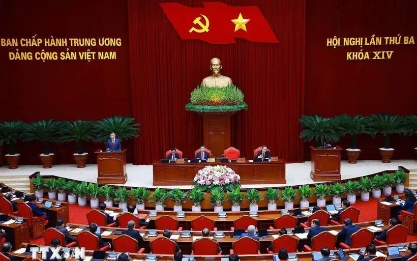 Thông cáo báo chí về ngày làm việc thứ ba Hội nghị lần thứ ba Ban Chấp hành Trung ương Đảng khóa XIV