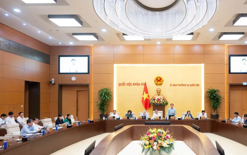 Thống nhất trình Quốc hội xem xét thành lập thành phố Quảng Ninh, thành phố Bắc Ninh Thống nhất trình Quốc hội xem xét thành lập thành phố Quảng Ninh, thành phố Bắc Ninh