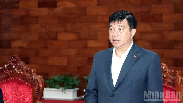 Thông qua báo cáo kết quả giám sát đối với Ban Thường vụ Tỉnh ủy Lâm Đồng Thông qua báo cáo kết quả giám sát đối với Ban Thường vụ Tỉnh ủy Lâm Đồng