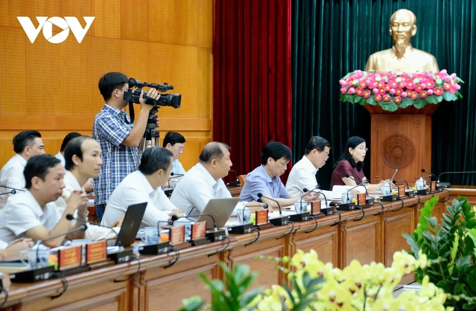 Thông qua báo cáo kiểm tra, giám sát đối với Ban Thường vụ Thành ủy TP Hồ Chí Minh Thông qua báo cáo kiểm tra, giám sát đối với Ban Thường vụ Thành ủy TP Hồ Chí Minh