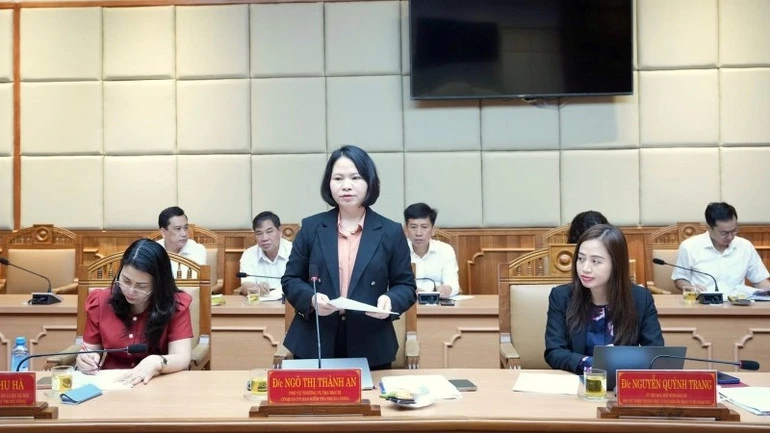 Thông qua dự thảo báo cáo kết quả giám sát năm 2026 đối với Ban Thường vụ Thành ủy Huế Thông qua dự thảo báo cáo kết quả giám sát năm 2026 đối với Ban Thường vụ Thành ủy Huế