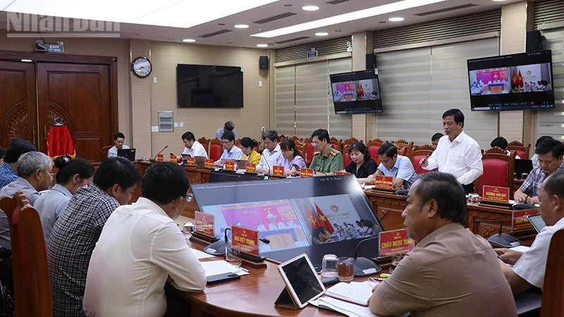 Thông qua dự thảo báo cáo kết quả kiểm tra (đợt 2) đối với Ban Thường vụ Tỉnh ủy Gia Lai Thông qua dự thảo báo cáo kết quả kiểm tra (đợt 2) đối với Ban Thường vụ Tỉnh ủy Gia Lai