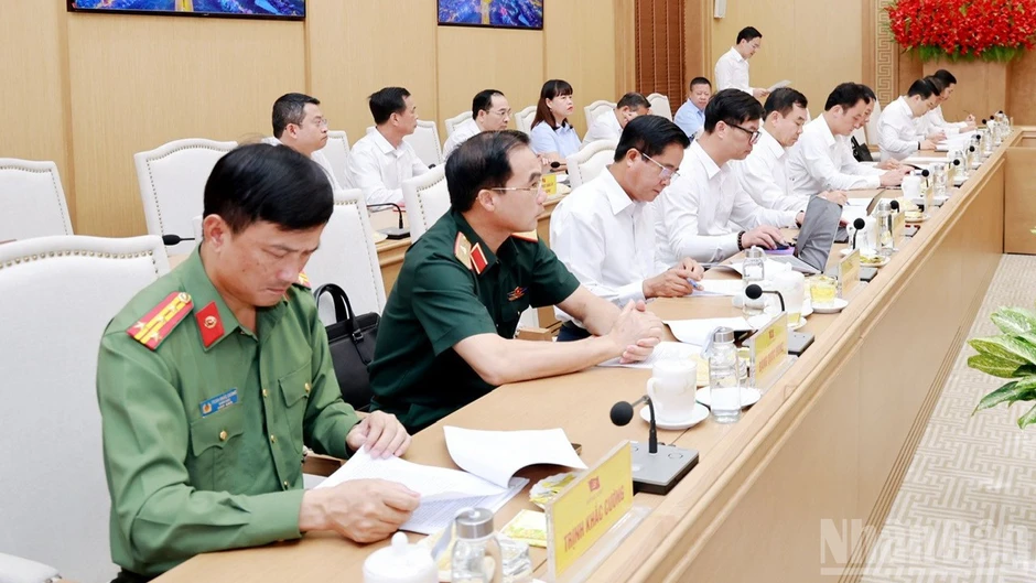 Thông qua dự thảo báo cáo kết quả kiểm tra, giám sát đợt 3 đối với Ban Thường vụ Tỉnh ủy Lào Cai Thông qua dự thảo báo cáo kết quả kiểm tra, giám sát đợt 3 đối với Ban Thường vụ Tỉnh ủy Lào Cai