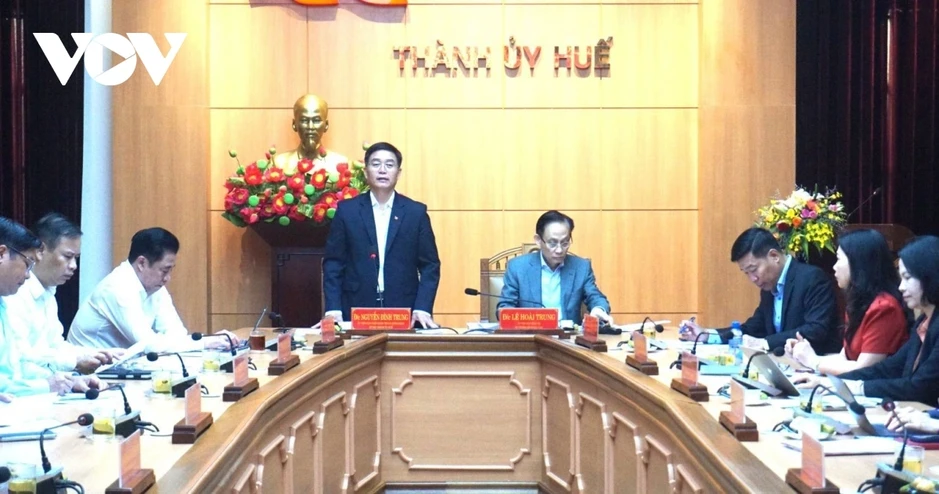 Thông qua dự thảo báo cáo kiểm tra, giám sát Ban Thường vụ Thành ủy Huế Thông qua dự thảo báo cáo kiểm tra, giám sát Ban Thường vụ Thành ủy Huế