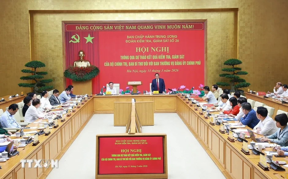Thông qua kết quả kiểm tra, giám sát của Bộ Chính trị, Ban Bí thư đối với Ban Thường vụ Đảng ủy Chính phủ Thông qua kết quả kiểm tra, giám sát của Bộ Chính trị, Ban Bí thư đối với Ban Thường vụ Đảng ủy Chính phủ