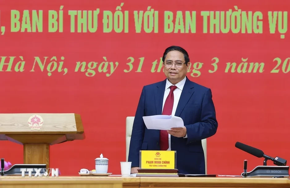 Thông qua kết quả kiểm tra, giám sát của Bộ Chính trị, Ban Bí thư đối với Ban Thường vụ Đảng ủy Chính phủ Thông qua kết quả kiểm tra, giám sát của Bộ Chính trị, Ban Bí thư đối với Ban Thường vụ Đảng ủy Chính phủ