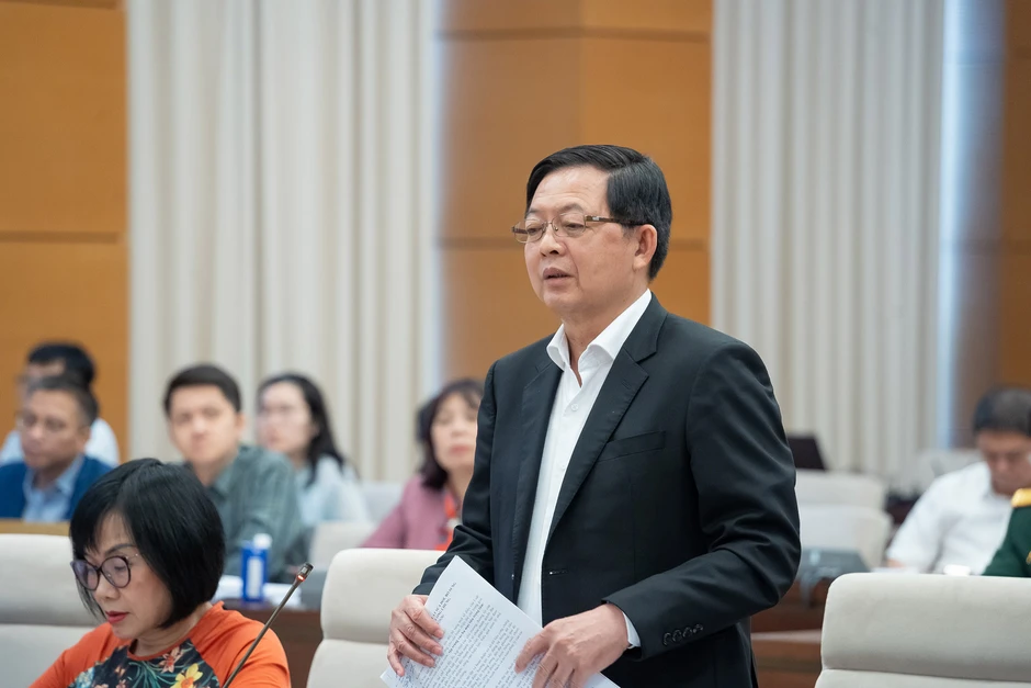 Thông tin về công tác tổ chức bộ máy, nhân sự tại kỳ họp Quốc hội thứ nhất Thông tin về công tác tổ chức bộ máy, nhân sự tại kỳ họp Quốc hội thứ nhất