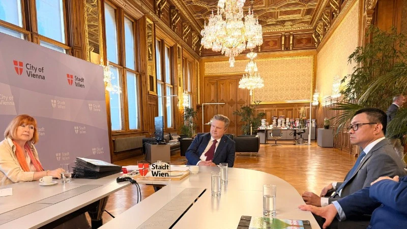 Thủ đô Vienna sẵn sàng chia sẻ kinh nghiệm quản lý đô thị thông minh và hỗ trợ cộng đồng người Việt Thủ đô Vienna sẵn sàng chia sẻ kinh nghiệm quản lý đô thị thông minh và hỗ trợ cộng đồng người Việt
