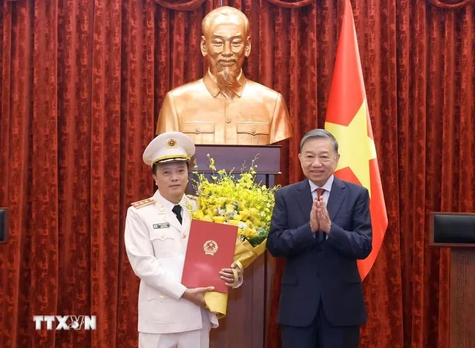 Thứ trưởng Bộ Công an Đặng Hồng Đức được thăng cấp bậc hàm Thượng tướng