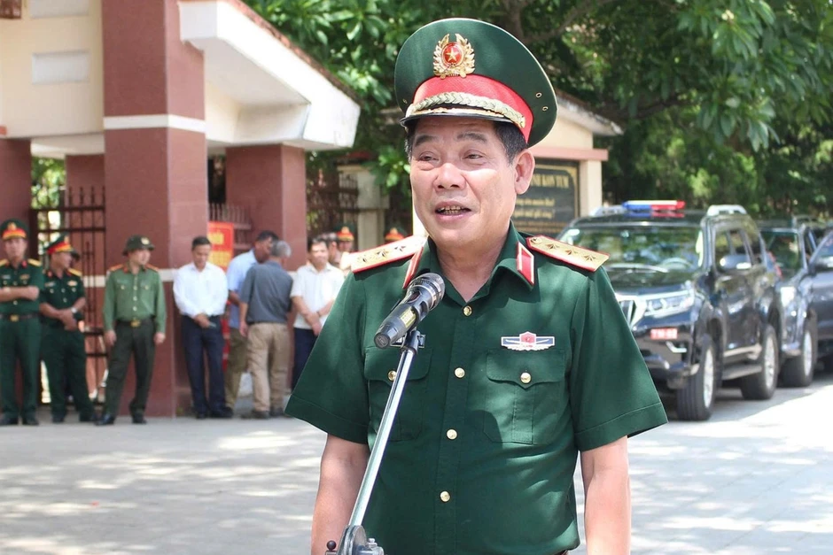 Thứ trưởng Bộ Quốc phòng kiểm tra công tác tìm kiếm hài cốt liệt sĩ ở Quảng Ngãi Thứ trưởng Bộ Quốc phòng kiểm tra công tác tìm kiếm hài cốt liệt sĩ ở Quảng Ngãi