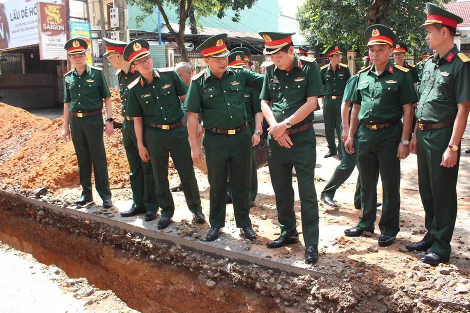 Thứ trưởng Bộ Quốc phòng kiểm tra công tác tìm kiếm hài cốt liệt sĩ ở Quảng Ngãi Thứ trưởng Bộ Quốc phòng kiểm tra công tác tìm kiếm hài cốt liệt sĩ ở Quảng Ngãi