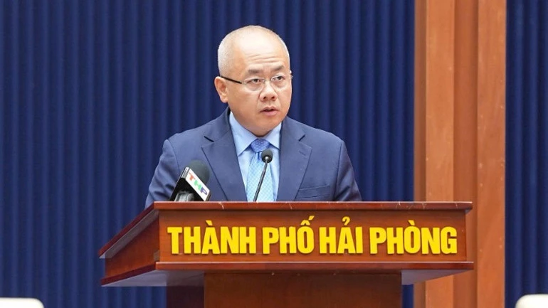 Thứ trưởng Tài chính Đỗ Thành Trung giữ chức Phó Bí thư Thành ủy Hải Phòng Thứ trưởng Tài chính Đỗ Thành Trung giữ chức Phó Bí thư Thành ủy Hải Phòng