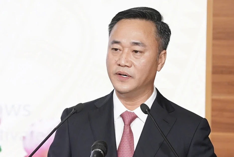 Thứ trưởng Xây dựng được giới thiệu để bầu Chủ tịch UBND tỉnh Khánh Hòa Thứ trưởng Xây dựng được giới thiệu để bầu Chủ tịch UBND tỉnh Khánh Hòa