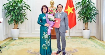 Thủ tướng bổ nhiệm thêm 2 Thứ trưởng Bộ Ngoại giao