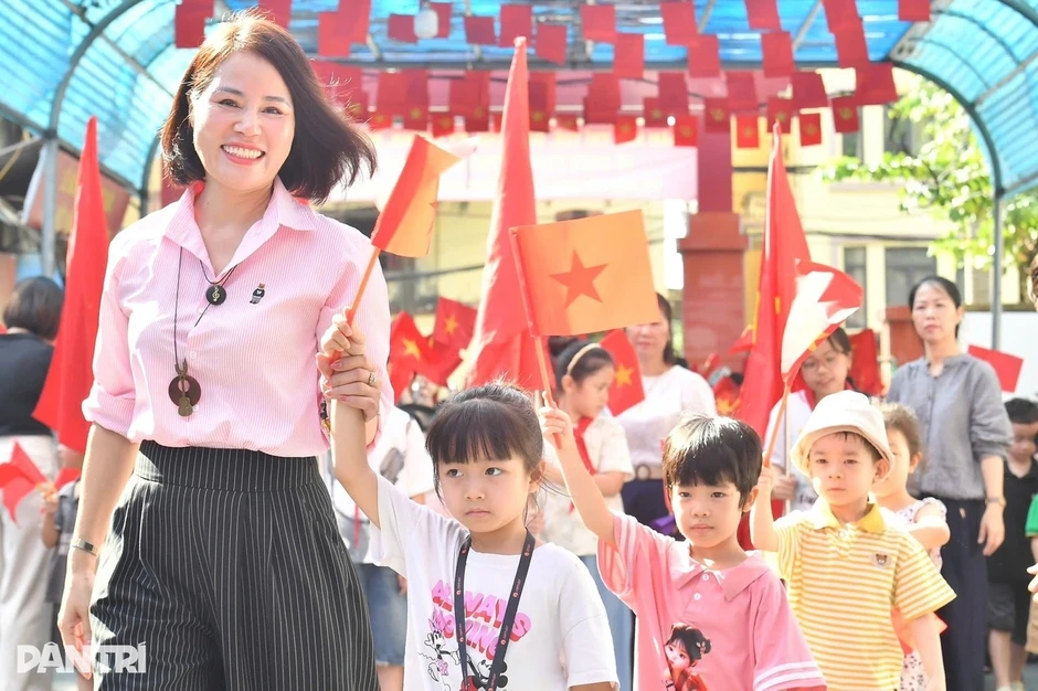 Thủ tướng: Cắt giảm các kỳ thi không cần thiết, giảm áp lực cho học sinh Thủ tướng: Cắt giảm các kỳ thi không cần thiết, giảm áp lực cho học sinh