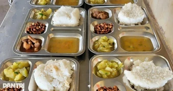 Thủ tướng chỉ đạo công khai ảnh khay ăn thực tế của học sinh để giám sát