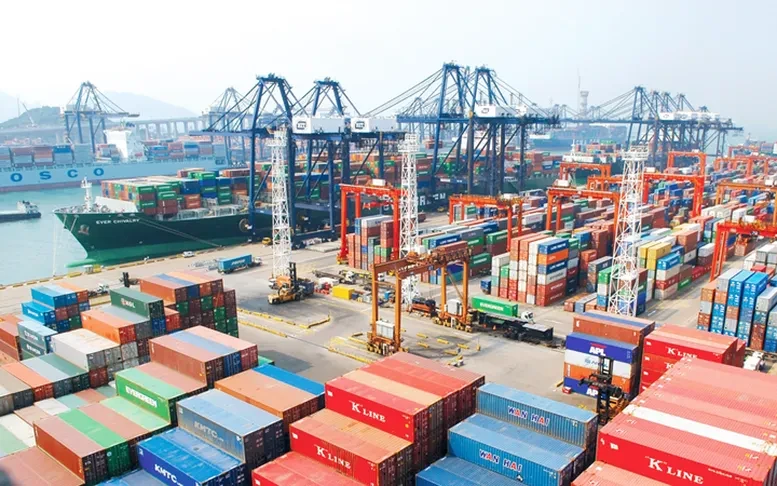 Thủ tướng chỉ đạo tháo gỡ vướng mắc cho doanh nghiệp, đẩy mạnh xuất khẩu năm 2026