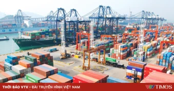 Thủ tướng chỉ đạo tháo gỡ vướng mắc cho doanh nghiệp, đẩy mạnh xuất khẩu năm 2026