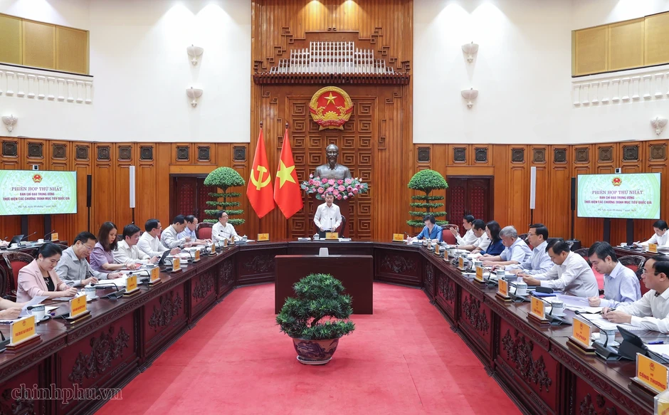 Thủ tướng chỉ tên bất cập "1 chương trình mục tiêu, 54 văn bản hướng dẫn"