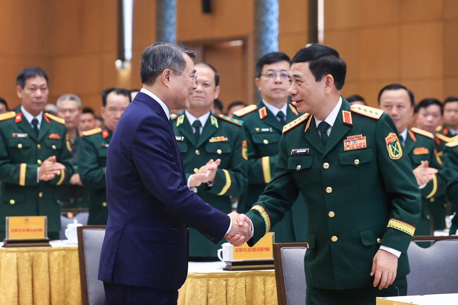 Thủ tướng chia sẻ thông điệp "giữa đổ nát, Việt Nam mang đến hy vọng” Thủ tướng chia sẻ thông điệp "giữa đổ nát, Việt Nam mang đến hy vọng”